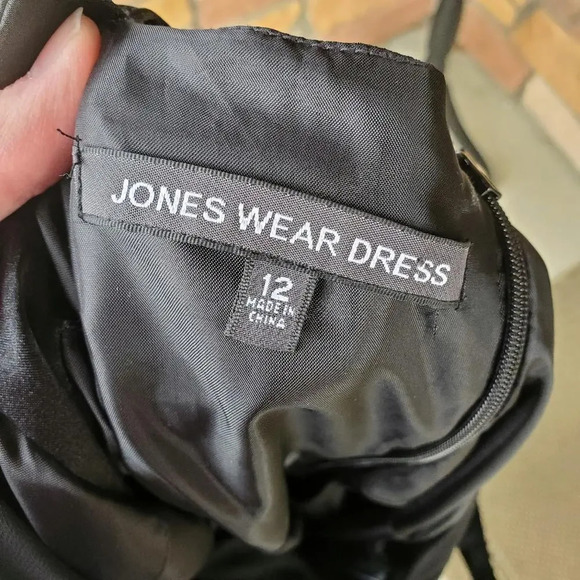 NWT JONES WEAR DRESS WOMEN'S SIZE 12 BLACK BEADED SWEETHEART NECKLINE - Picture 2 of 10